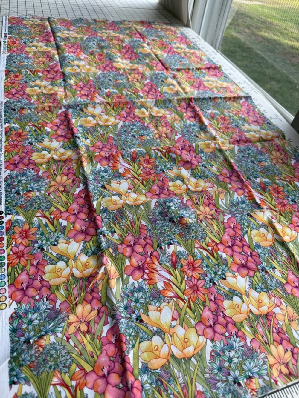 Floral Quilting Cotton Fabric Joy Hall Springs Creative 1+ Yard Bright Flowers - Picture 6 of 10